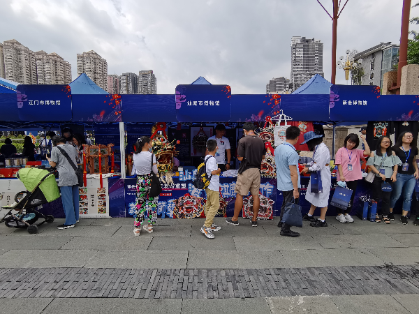 攤位現(xiàn)場3.jpg
