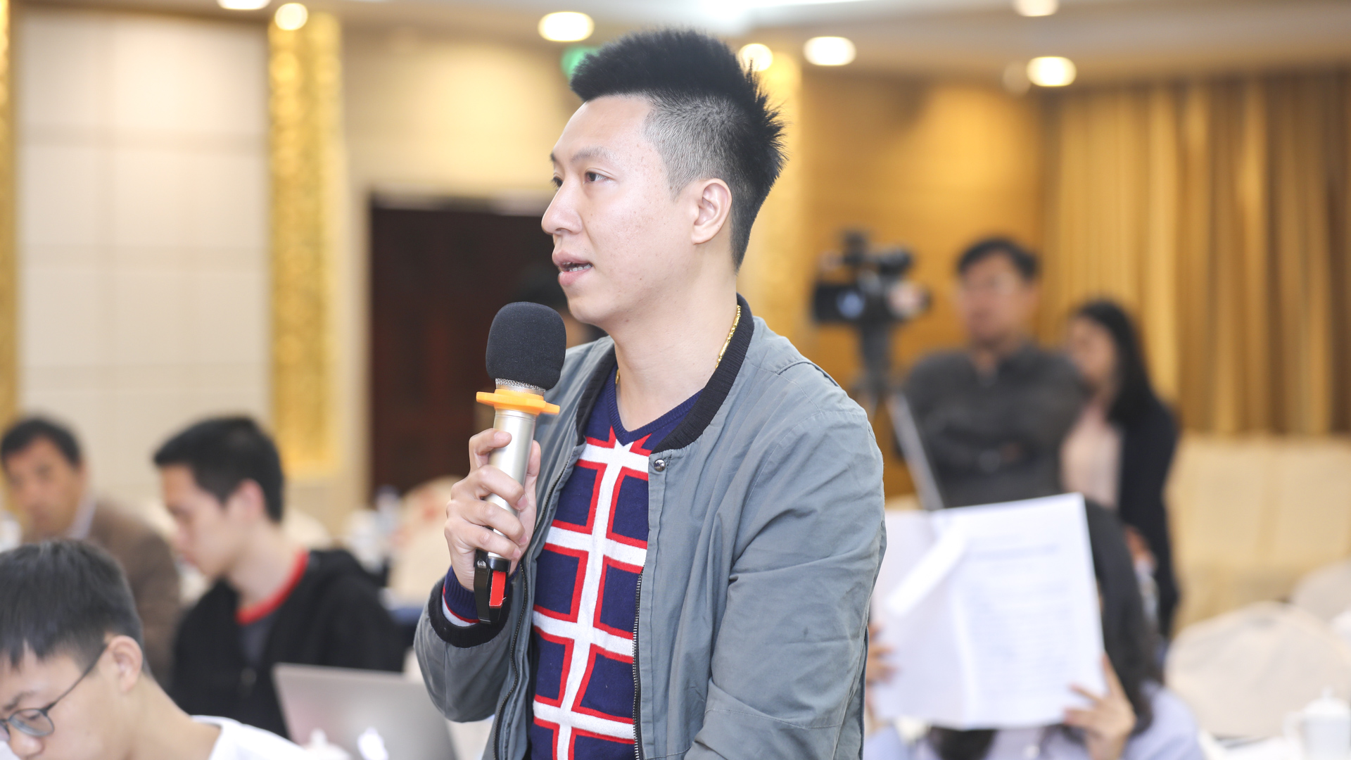 中國(guó)報(bào)道記者提問(wèn)（攝影：曹雅琴）