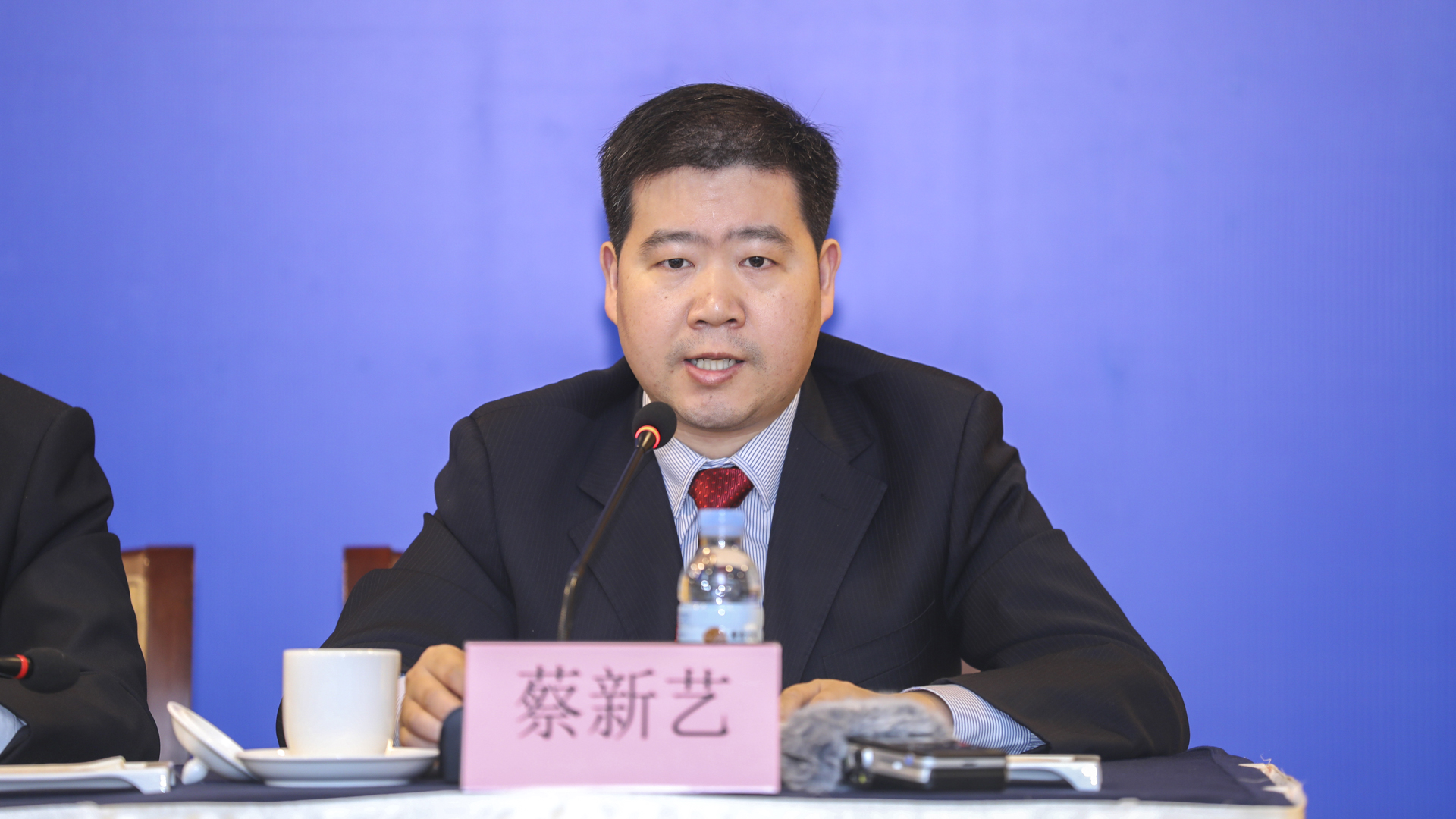 廣東省醫(yī)保局待遇保障處副處長(zhǎng)蔡新藝（攝影：曹雅琴）