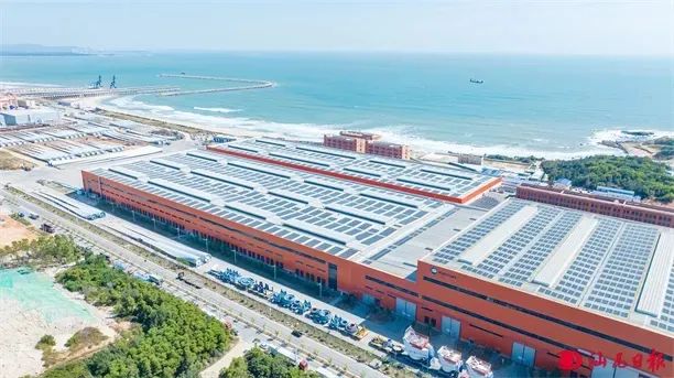 海工基地一角。陳茂辛.jpg