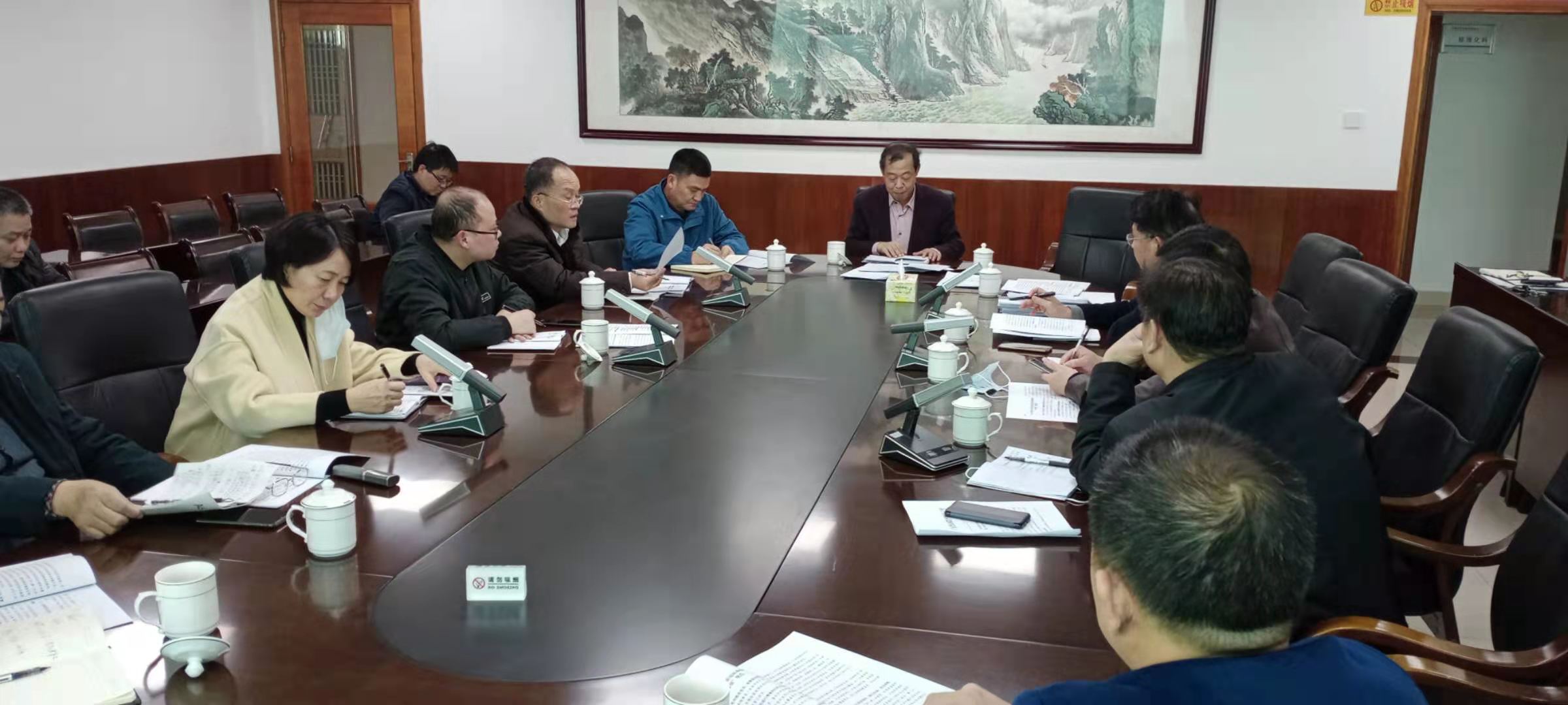 市農(nóng)貿(mào)市場疫情防控專班迅速部署.jpg