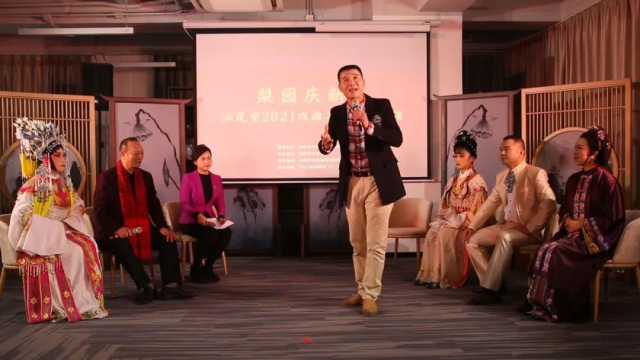 正字戲國(guó)家級(jí)代表性傳承人、國(guó)家二級(jí)演員黃壯營(yíng)演唱正字戲《金山戰(zhàn)鼓》選段。